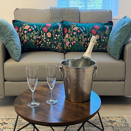 Large Three Bed Two Bathroom Flat In Central 托基 外观 照片
