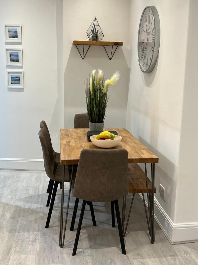 Large Three Bed Two Bathroom Flat In Central 托基 外观 照片