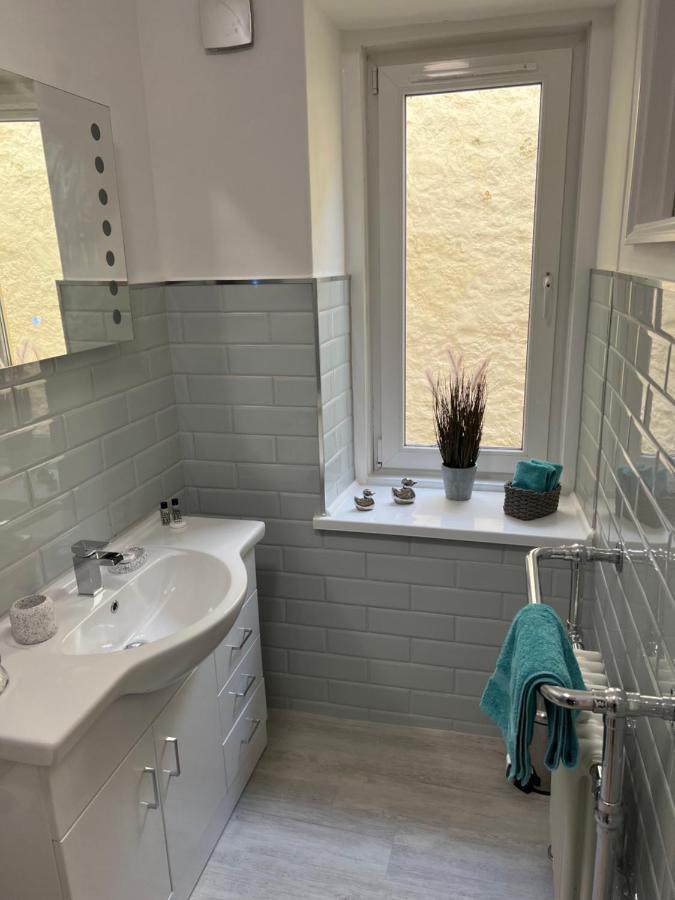 Large Three Bed Two Bathroom Flat In Central 托基 外观 照片