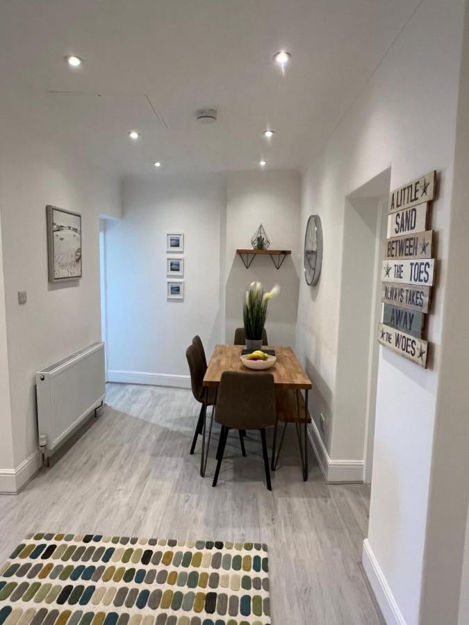 Large Three Bed Two Bathroom Flat In Central 托基 外观 照片